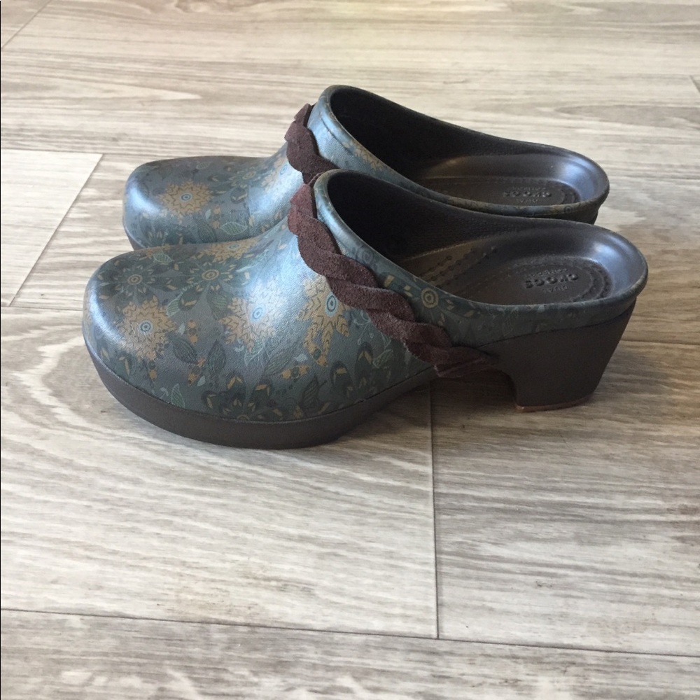 Crocs Sarah Graphic Floral Dual Comfort Mule Sz 5